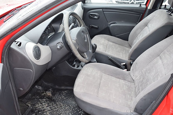 Dacia Sandero 8 of 10