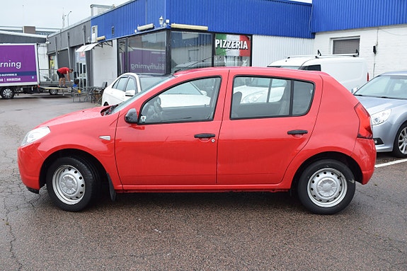 Dacia Sandero 2 of 10