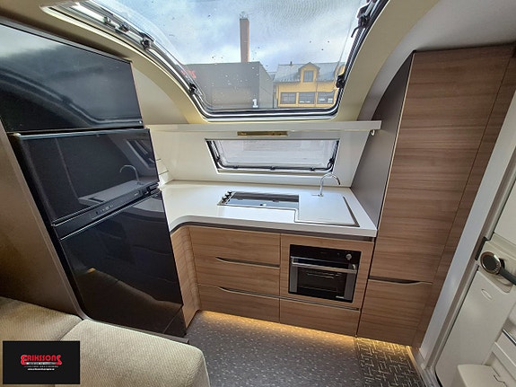 Adria ALPINA 663HT * Ugn * Frontkök 3 of 12