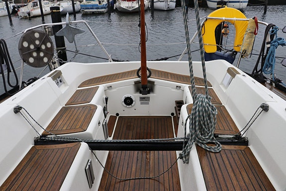 X-Yachts X 332 10 of 24
