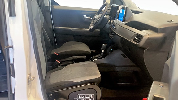 Ford Courier 10 of 12