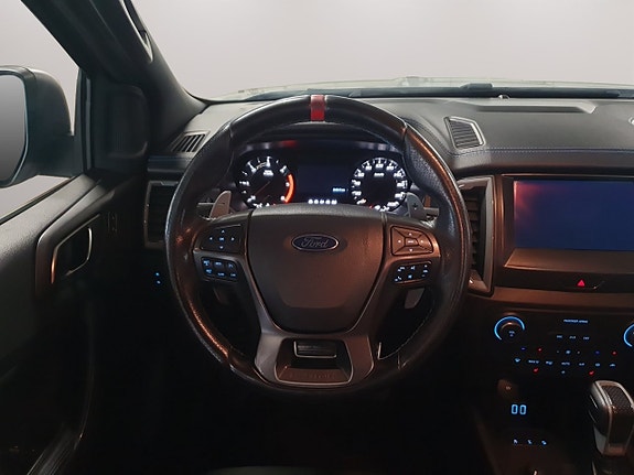 Ford Ranger Raptor 16 of 18