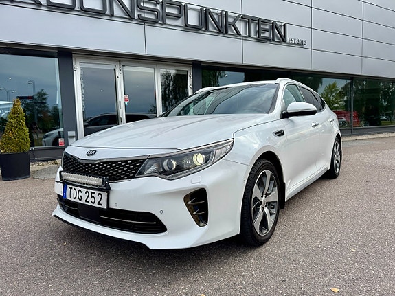Kia Optima 7 of 20