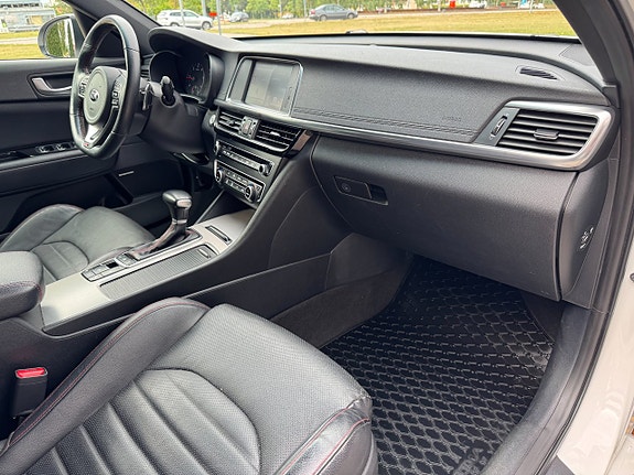 Kia Optima 15 of 20