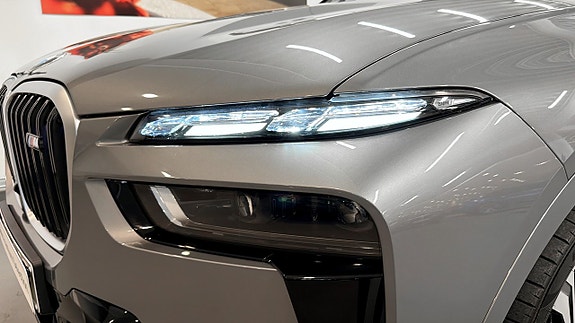 BMW X7 11 of 17