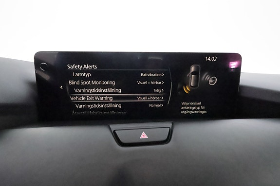 Mazda CX-80 27 of 30
