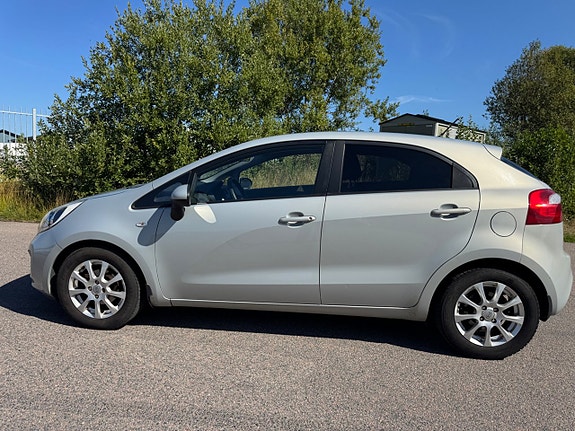 Kia Rio 3 of 21