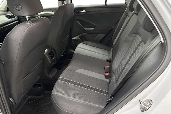 Volkswagen T-Roc 16 of 20