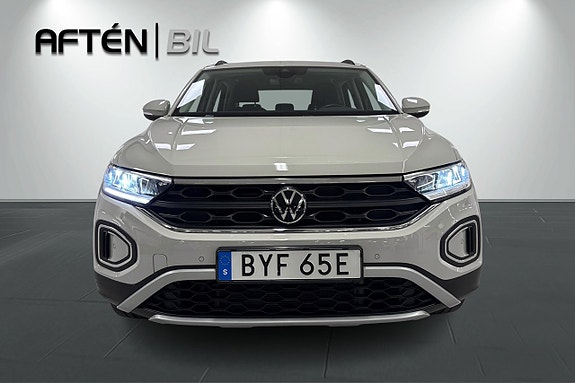 Volkswagen T-Roc 3 of 20