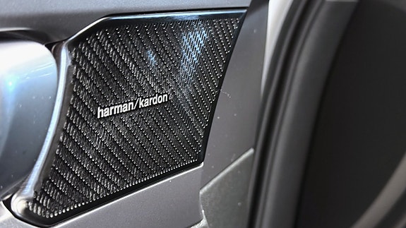 Volvo XC40 13 of 20