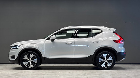 Volvo XC40 4 of 20