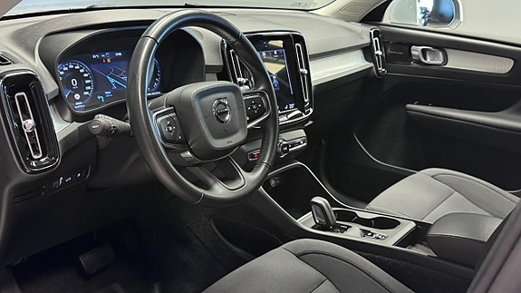 Volvo XC40 6 of 20
