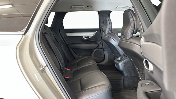 Volvo V90 5 of 21
