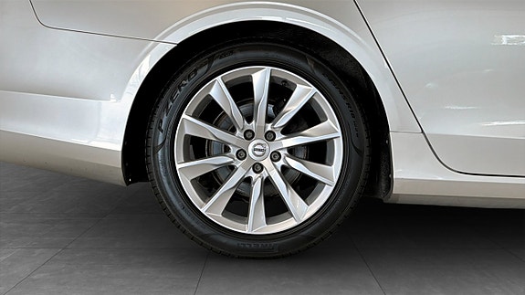 Volvo V90 9 of 21