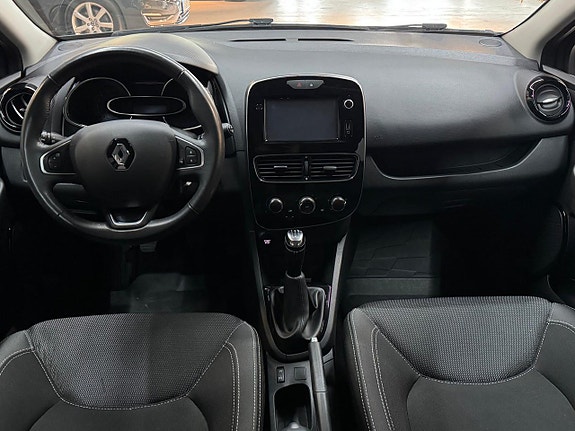Renault Clio 6 of 16