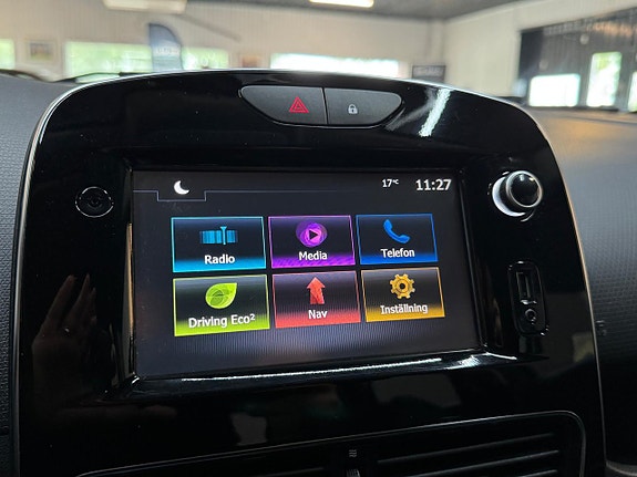 Renault Clio 12 of 16