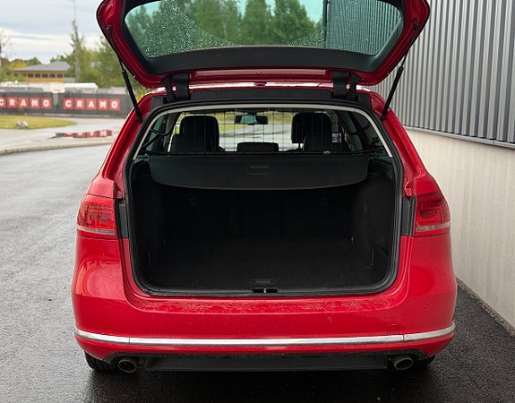 Volkswagen Passat 7 of 13