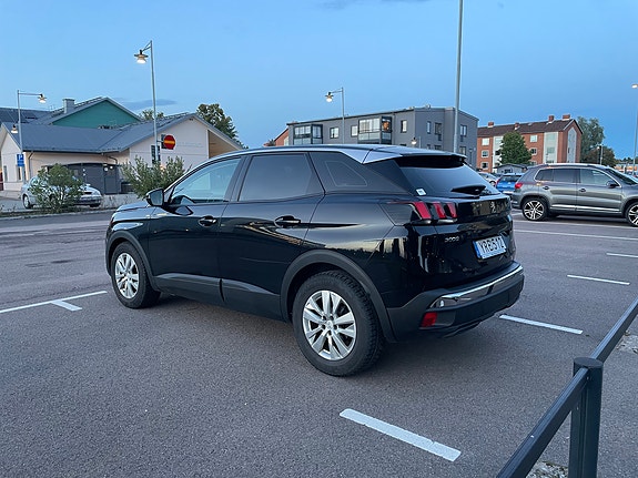 Peugeot 3008 8 of 11