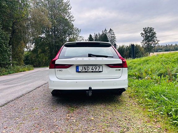 Volvo V90 6 of 17
