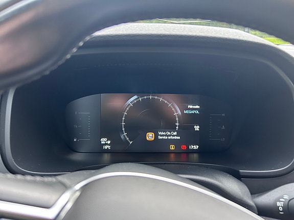 Volvo V90 16 of 17
