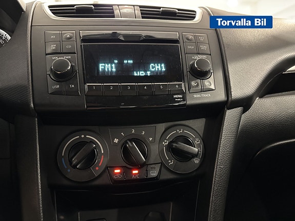 Suzuki Swift 10 of 15