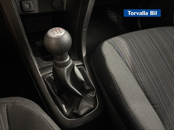 Suzuki Swift 11 of 15