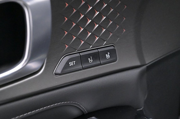 Kia Sorento 12 of 27