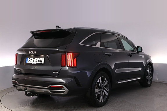 Kia Sorento 5 of 27