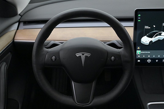 Tesla Model 3 7 of 27