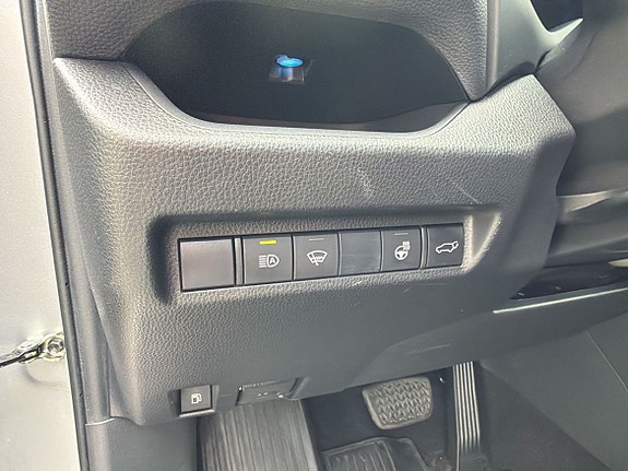Toyota RAV4 15 of 16
