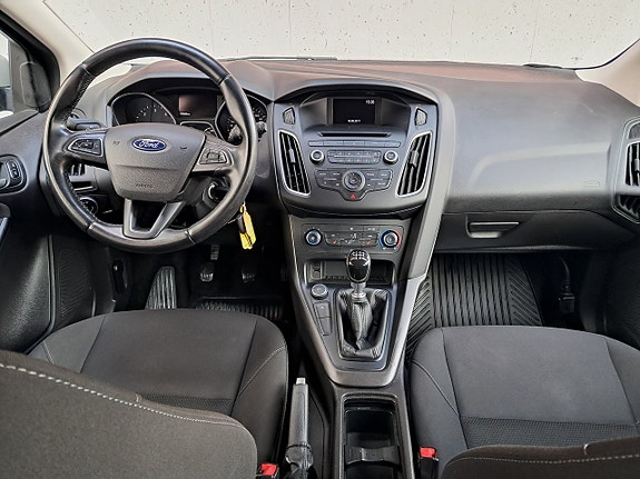 Ford Focus 13 of 16