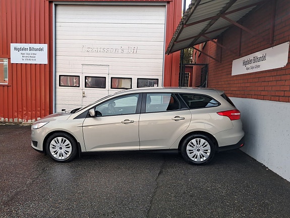 Ford Focus 4 of 16