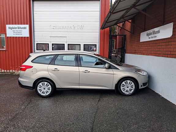 Ford Focus 8 of 16