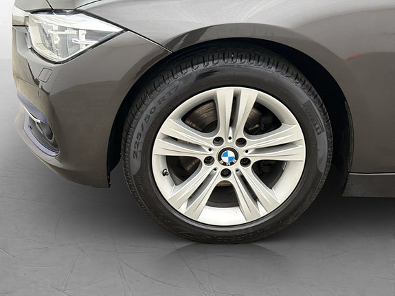 BMW 320d 29 of 29