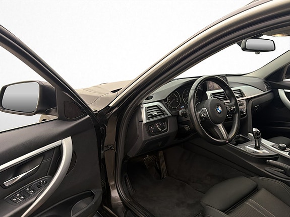 BMW 320d 15 of 29