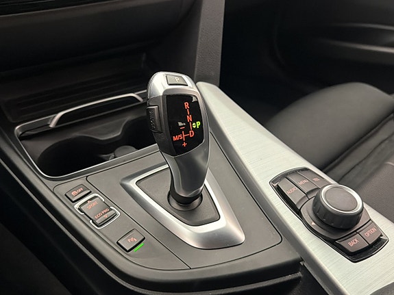 BMW 320d 24 of 29