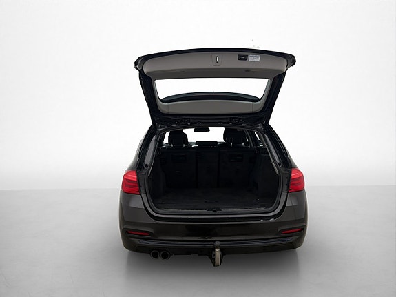 BMW 320d 10 of 29