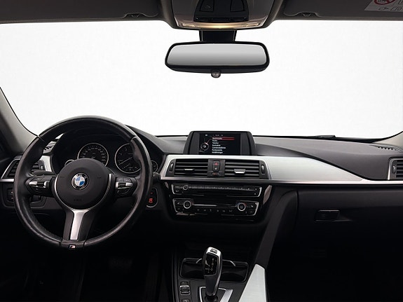 BMW 320d 13 of 29