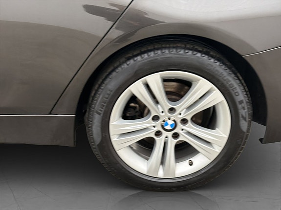 BMW 320d 28 of 29