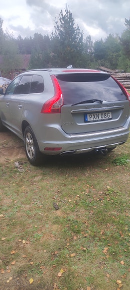 Volvo XC60 3 of 11