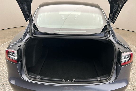 Tesla Model 3 13 of 25