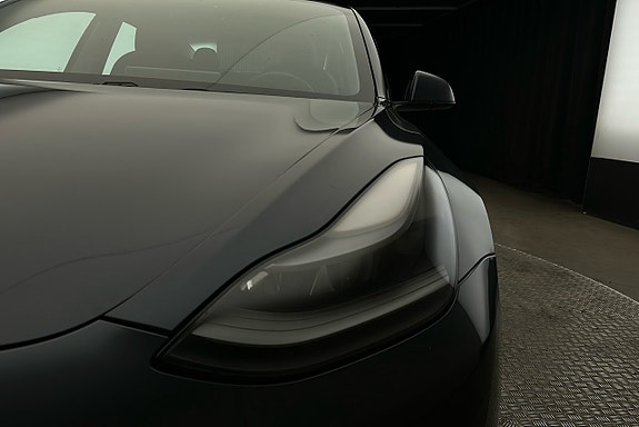 Tesla Model 3 10 of 25