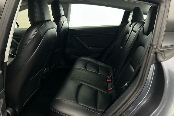 Tesla Model 3 12 of 25