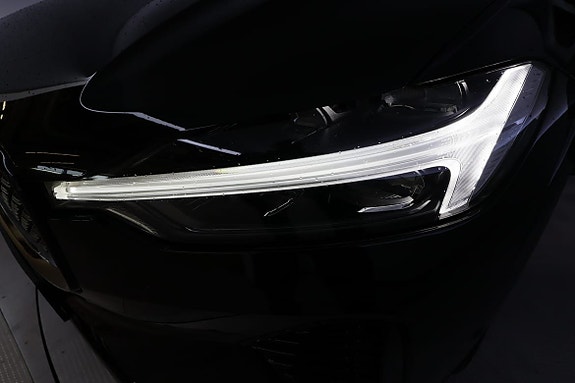 Volvo XC60 10 of 30