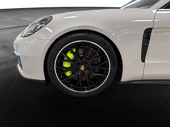 Porsche Panamera 4 18 of 18