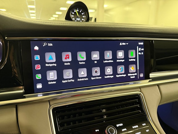 Porsche Panamera 4 16 of 18
