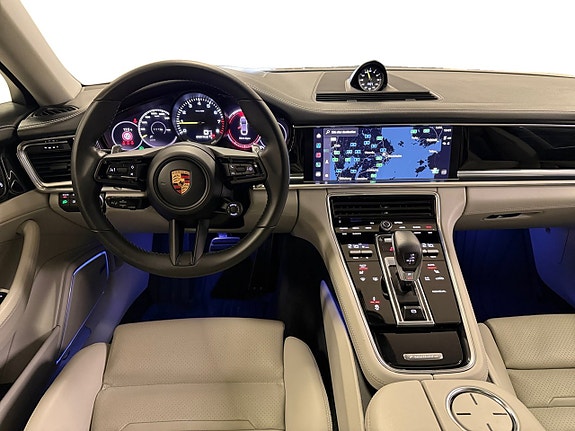 Porsche Panamera 4 13 of 18
