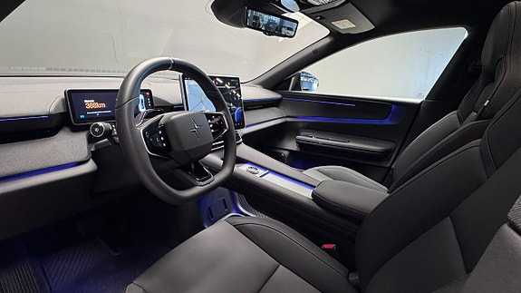 Polestar 4 7 of 27