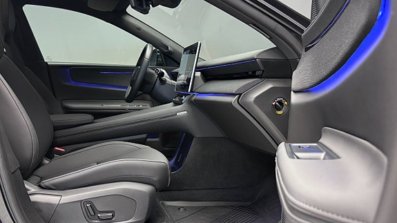 Polestar 4 9 of 27