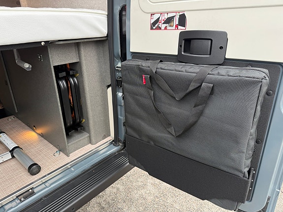 Hymer Redwood 600 Explorer 24 of 27